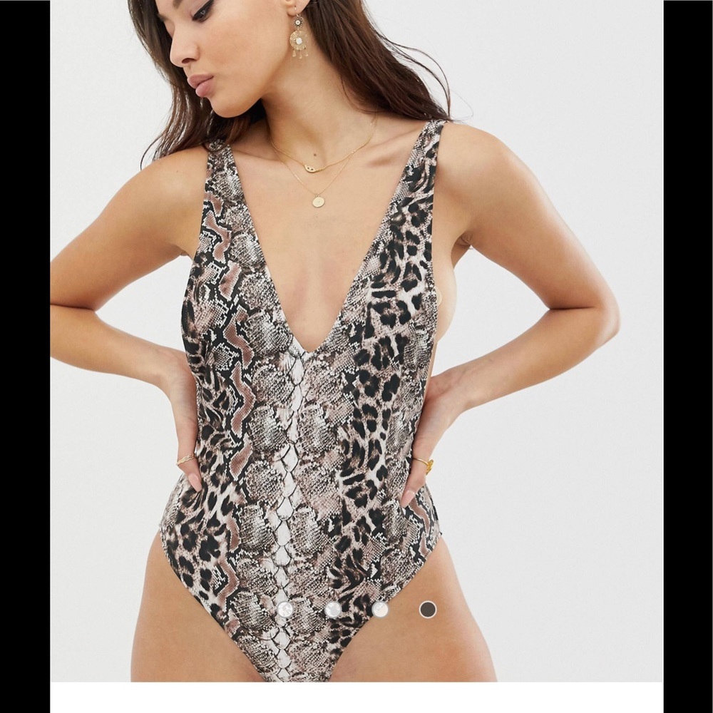 MISSGUIDED SWIM ONE PIECE - Picture 7 of 13